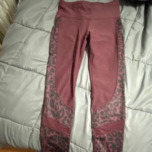 Maroon leopard leggings